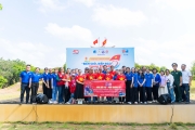 Bệnh viện Hùng Vương khám bệnh, cấp thuốc, tặng quà cho người dân huyện Bến Cầu, tỉnh Tây Ninh