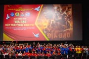 Bệnh viện Hùng Vương tổ chức xem phim “Địa đạo - Mặt trời trong bóng tối” nhân kỷ niệm 50 năm ngày Giải phóng miền Nam, thống nhất đất nước